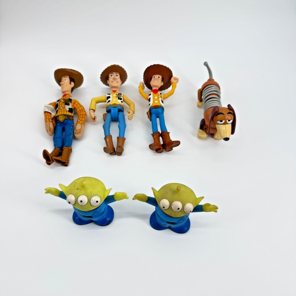 Lot of 6! Vintage 1990's Toy Story Action Figures, Woody, Slinky Dog, Alien